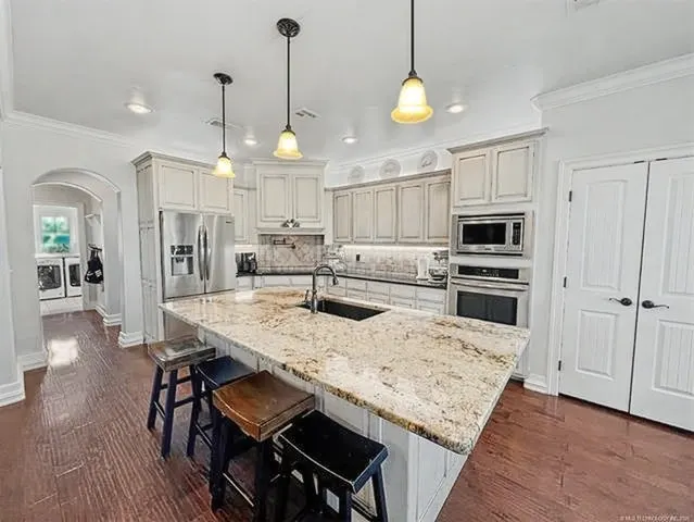 Photo 5 — 2327 Summerset Point, Tahlequah, OK 74464