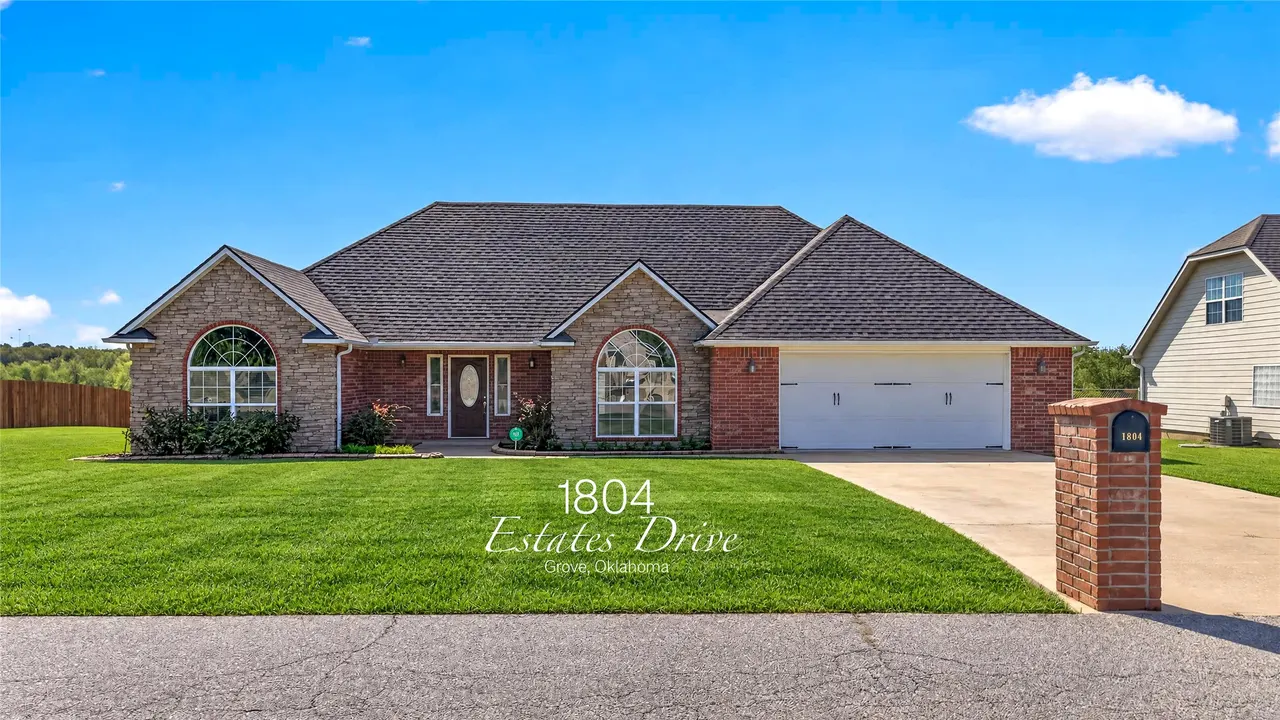 Front exterior — 1804 Estates Drive, Grove, OK 74344