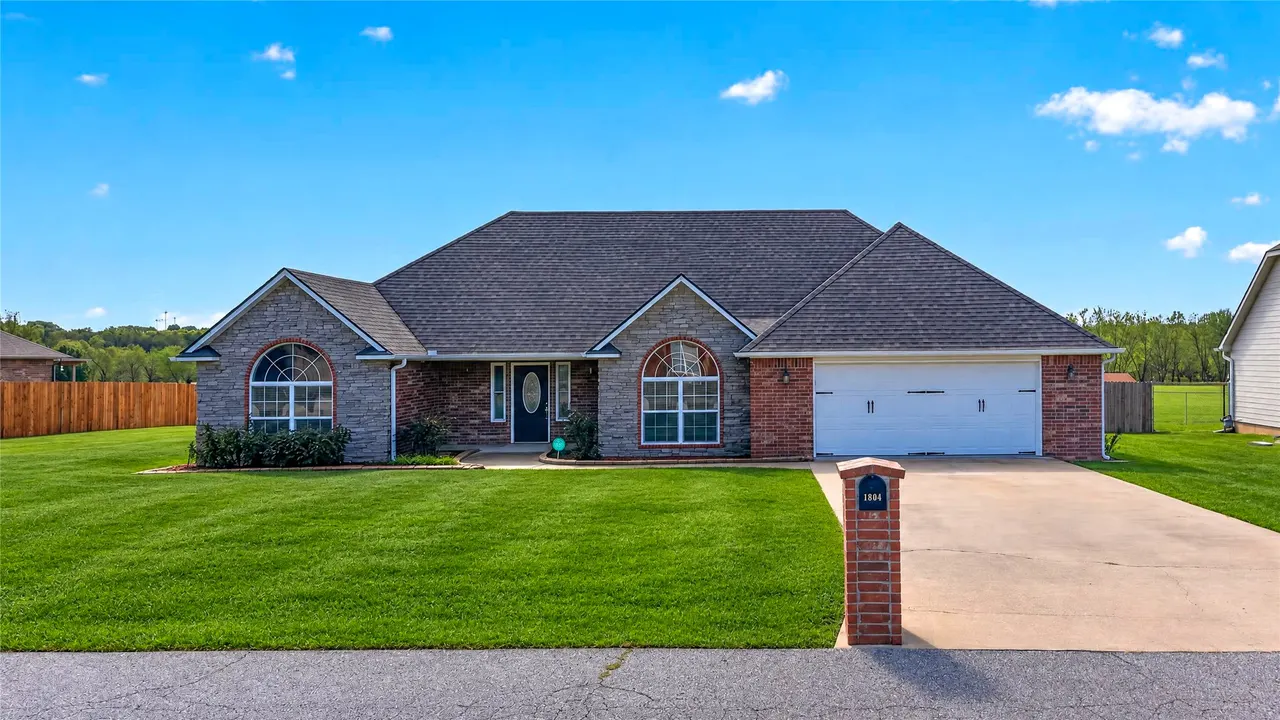 Photo 9 — 1804 Estates Drive, Grove, OK 74344