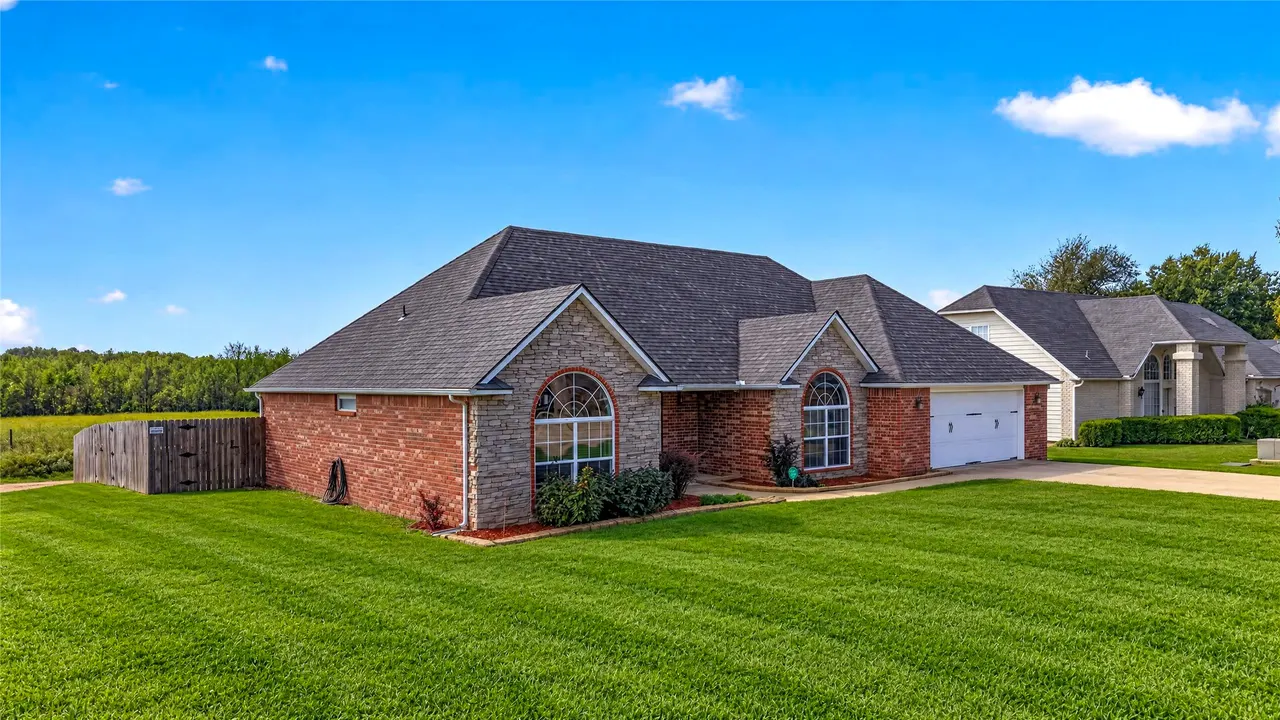 Photo 12 — 1804 Estates Drive, Grove, OK 74344