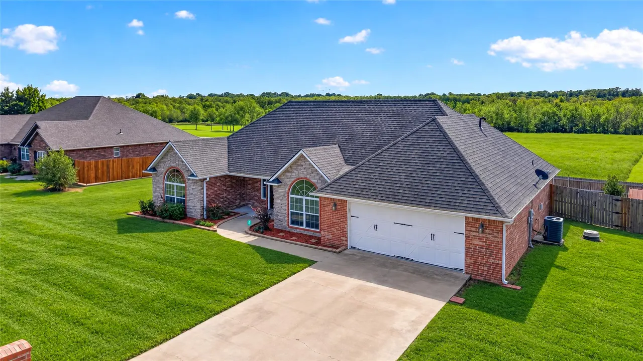 Photo 14 — 1804 Estates Drive, Grove, OK 74344