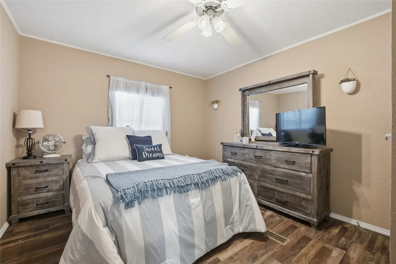 Photo 28 — 602 Labrea, Sulphur, OK 73086