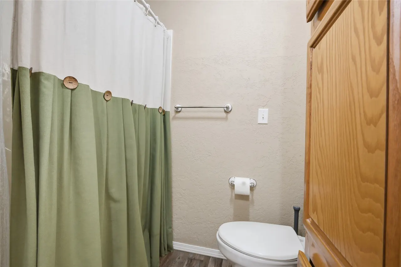 Photo 32 — 602 Labrea, Sulphur, OK 73086