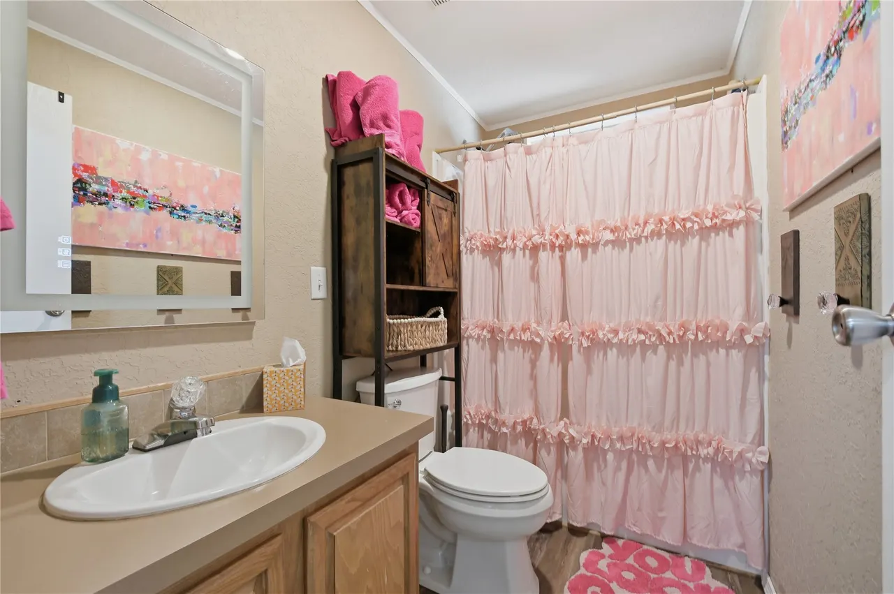 Photo 25 — 602 Labrea, Sulphur, OK 73086