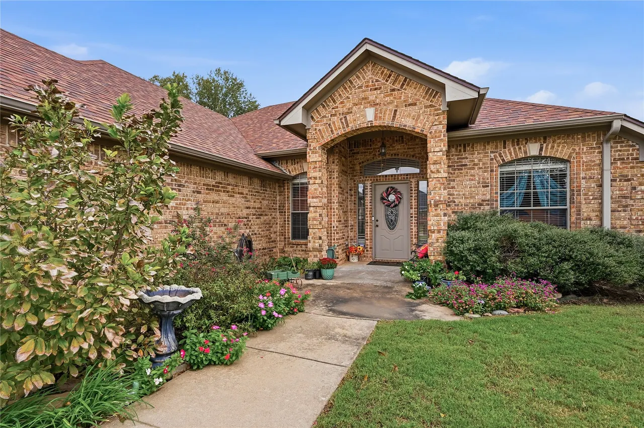 Photo 3 — 5714 Remington Circle S, Durant, OK 74701