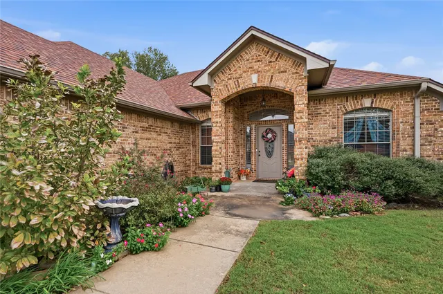 Photo 3 — 5714 Remington Circle S, Durant, OK 74701