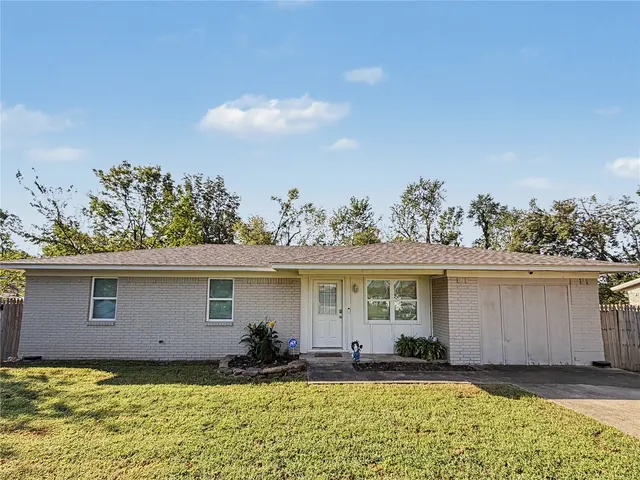 Photo 2 — 21775 S Ginger Drive, Park Hill, OK 74451