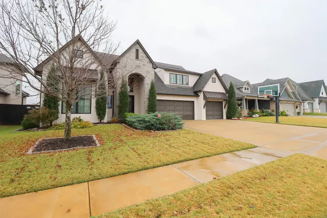 Photo 2 — 12811 S 5th Place, Jenks, OK 74037