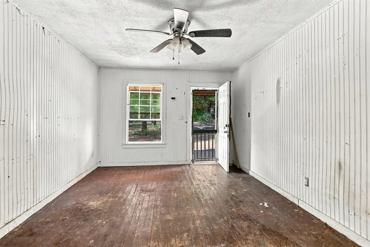 Photo 5 — 20 Third, Mead, OK 73449