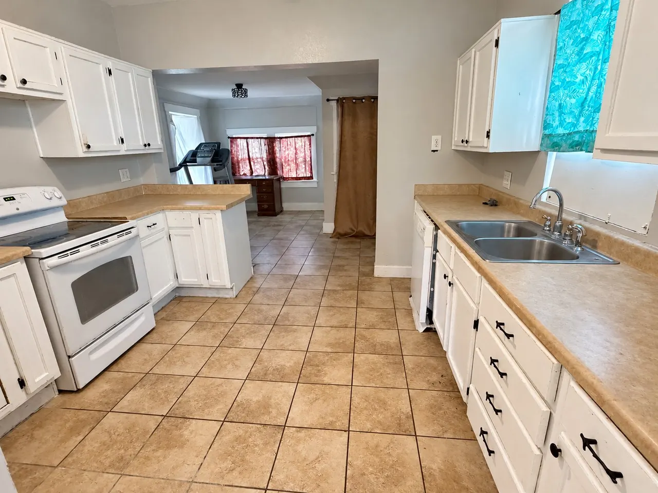 Photo 5 — 415 I SW, Ardmore, OK 73401