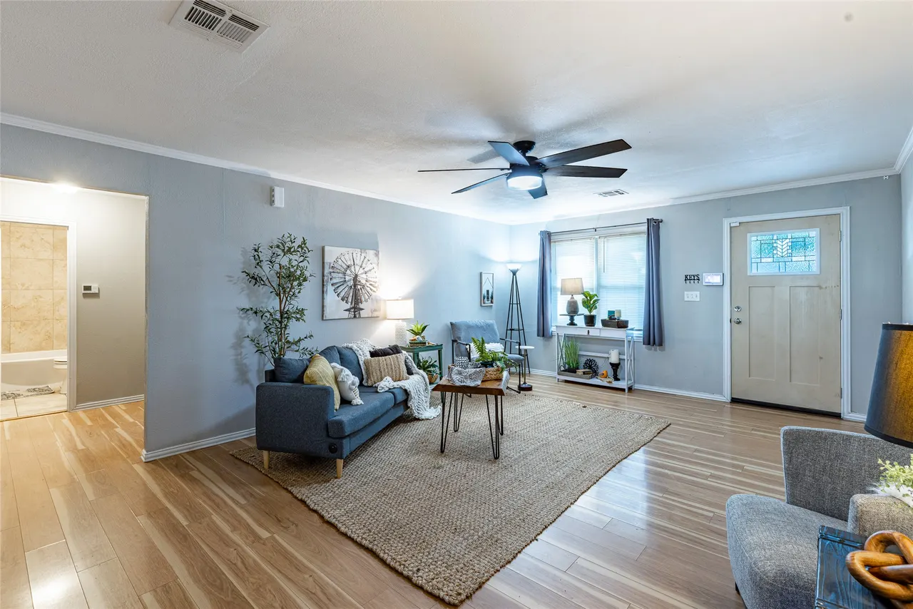 Photo 5 — 411 N Rowe Street, Pryor, OK 74361