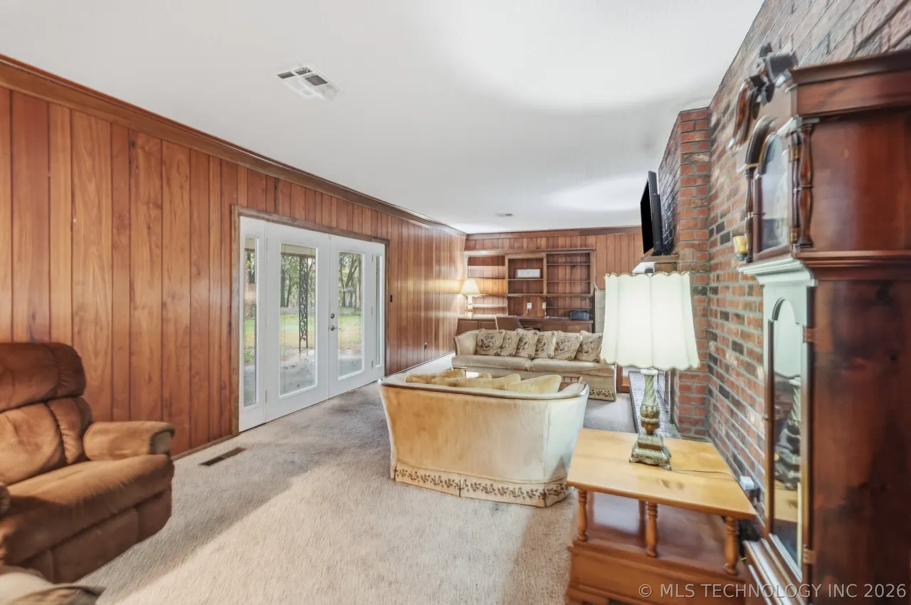 Photo 7 — 22025 S Wildwood Lane, Claremore, OK 74019