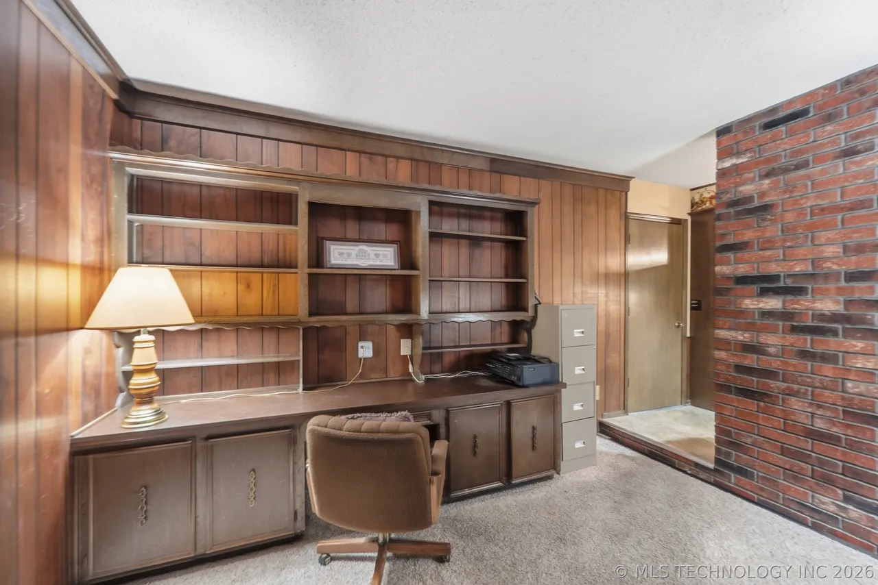 Photo 8 — 22025 S Wildwood Lane, Claremore, OK 74019