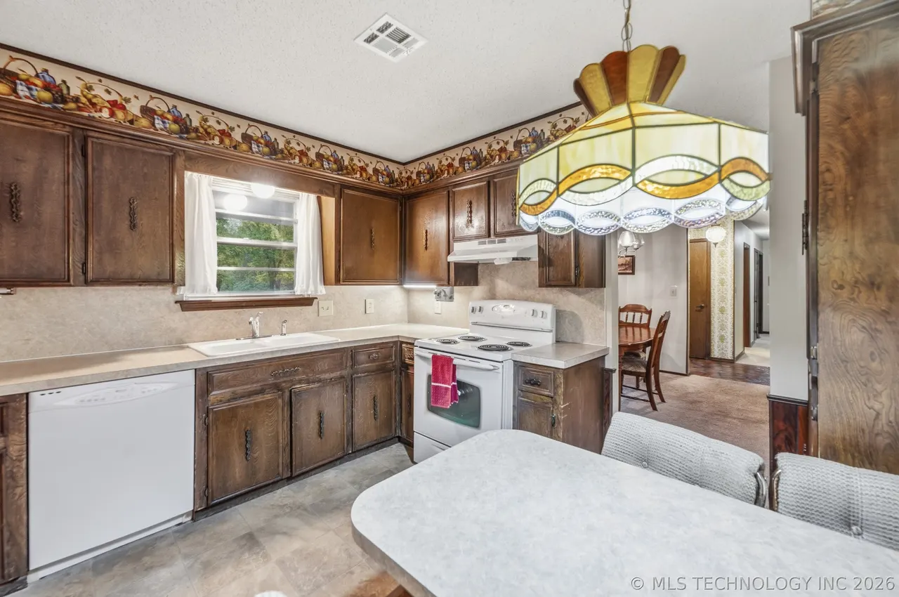 Photo 13 — 22025 S Wildwood Lane, Claremore, OK 74019