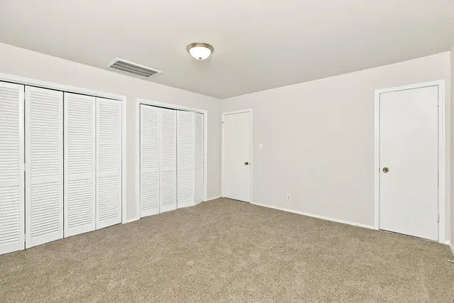 Photo 8 — 8911 E 26th Place, Tulsa, OK 74129