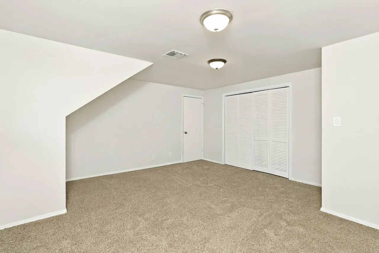 Photo 14 — 8911 E 26th Place, Tulsa, OK 74129