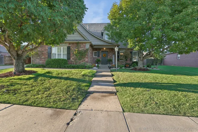 Photo 2 — 13911 E 89th Street, Owasso, OK 74055