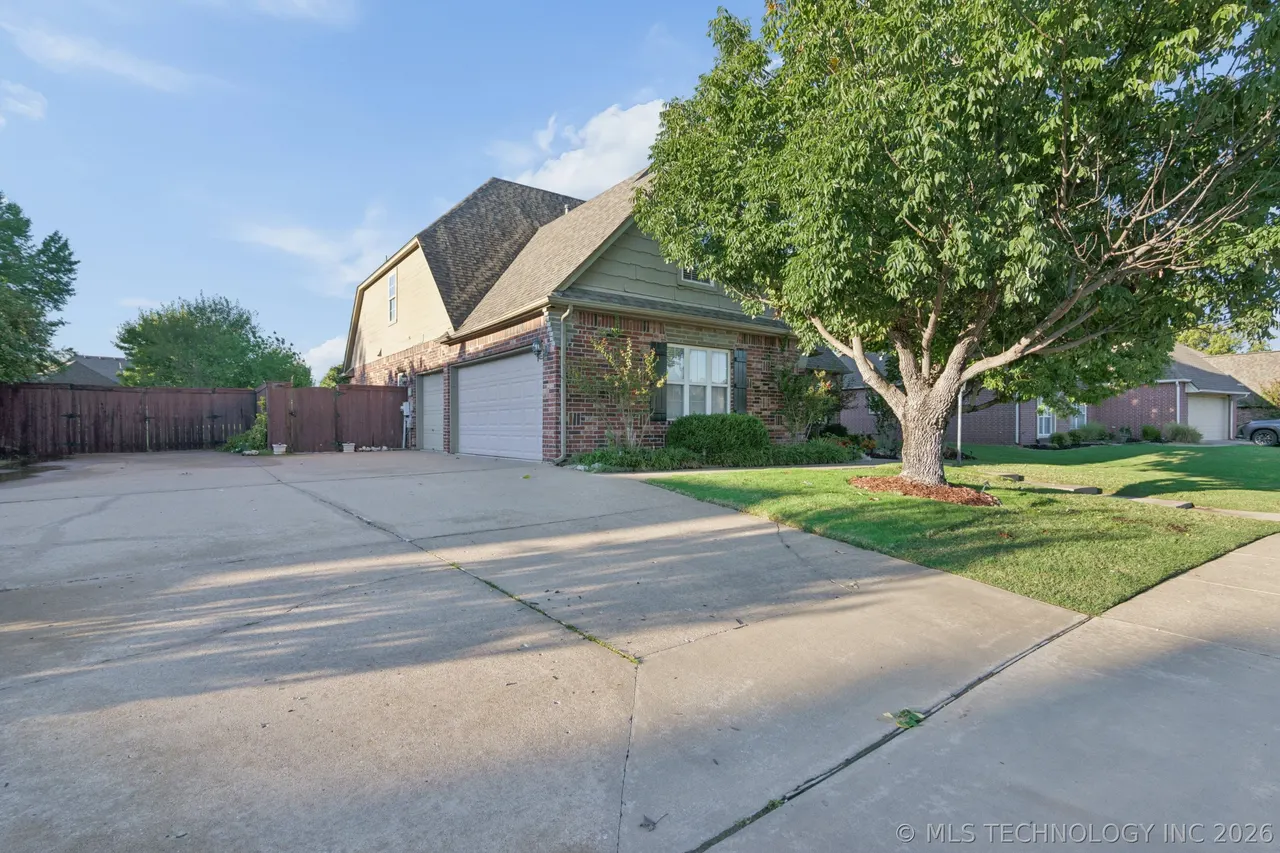 Photo 3 — 13911 E 89th Street, Owasso, OK 74055
