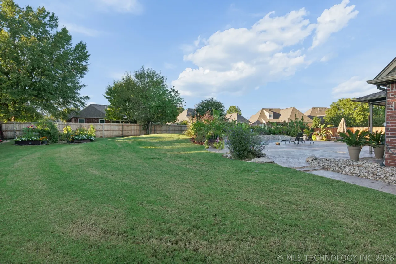 Photo 11 — 13911 E 89th Street, Owasso, OK 74055