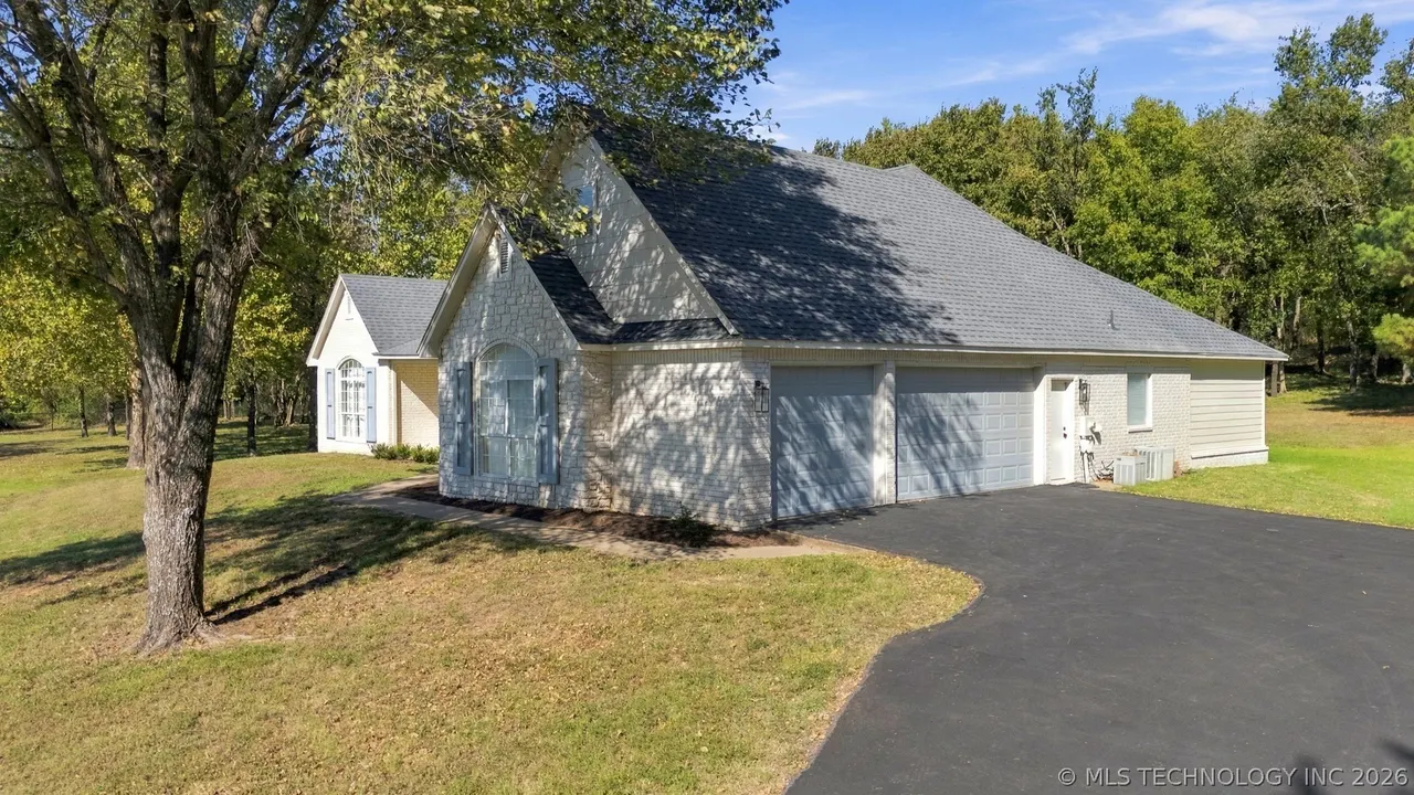 Photo 2 — 18660 Navajo Road, Claremore, OK 74017