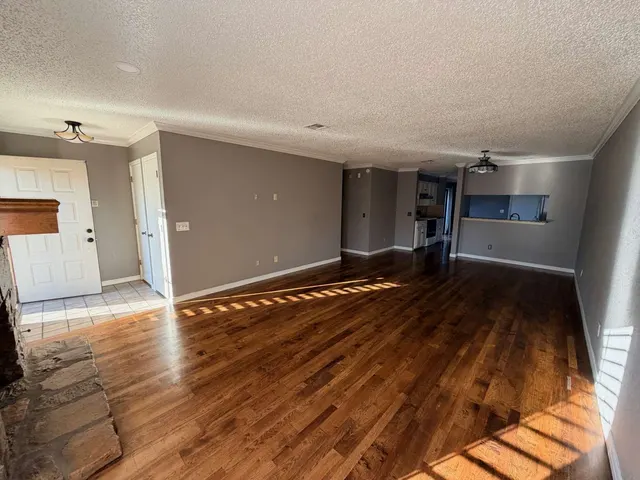 Photo 4 — 8022 S 75th EastAvenue, Tulsa, OK 74133