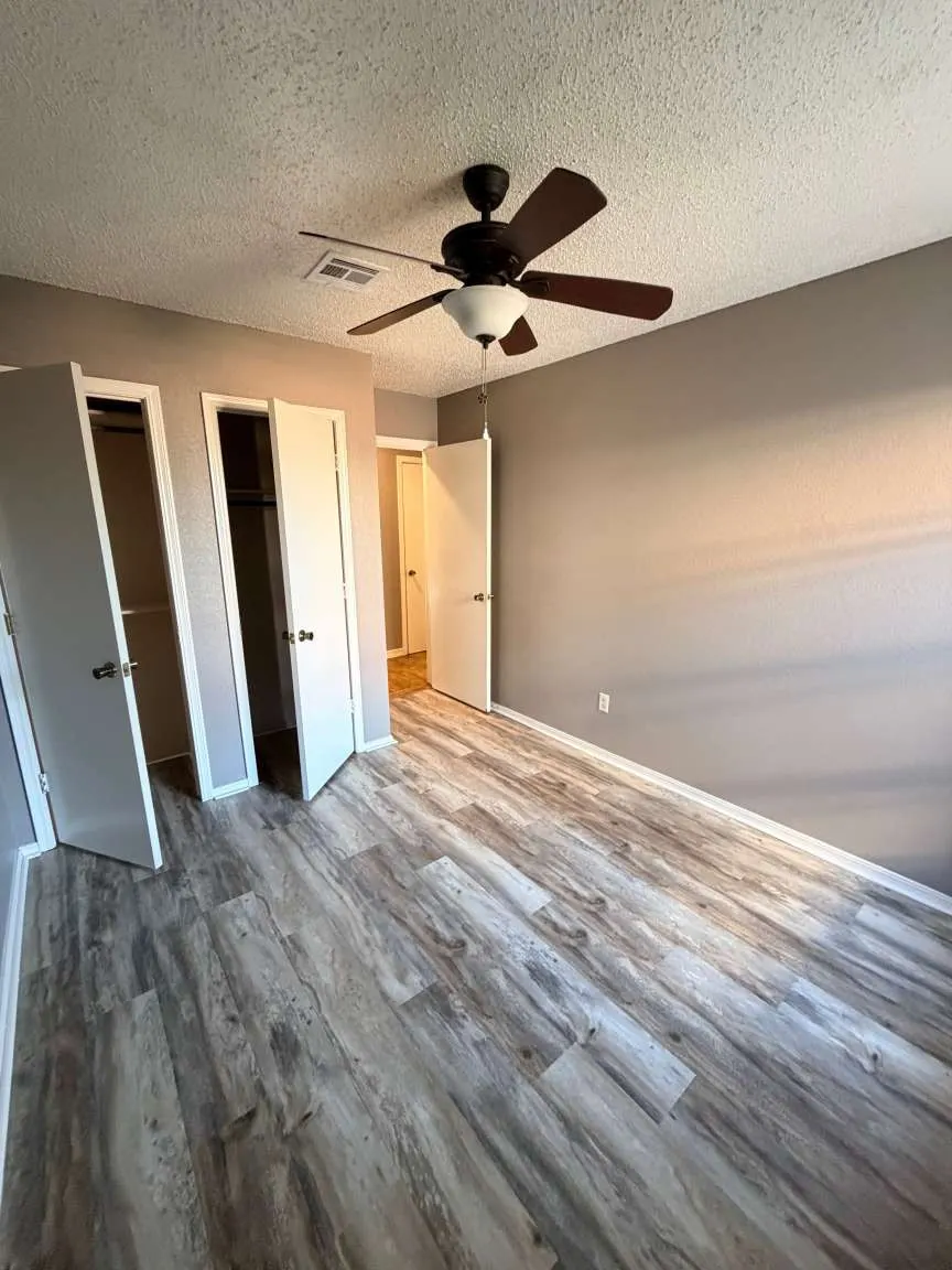Photo 12 — 8022 S 75th EastAvenue, Tulsa, OK 74133