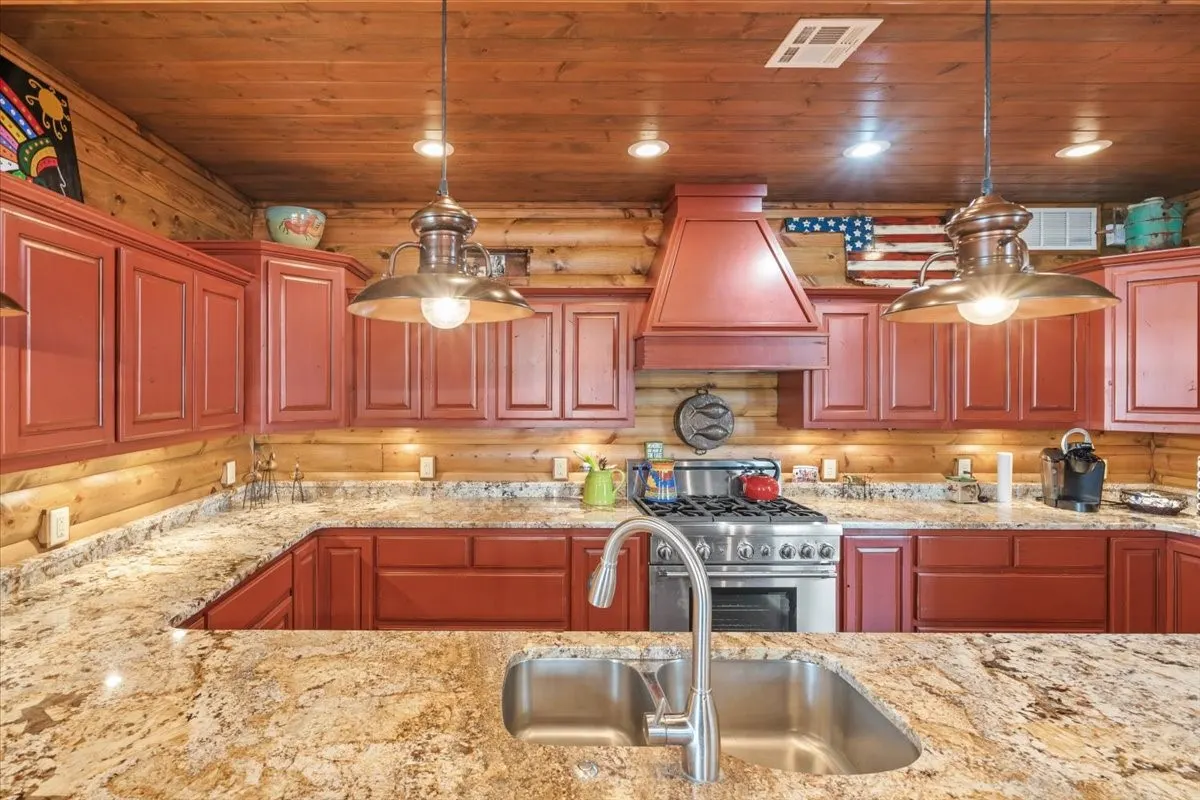 Photo 15 — 65133 E 250 Road, Grove, OK 74344
