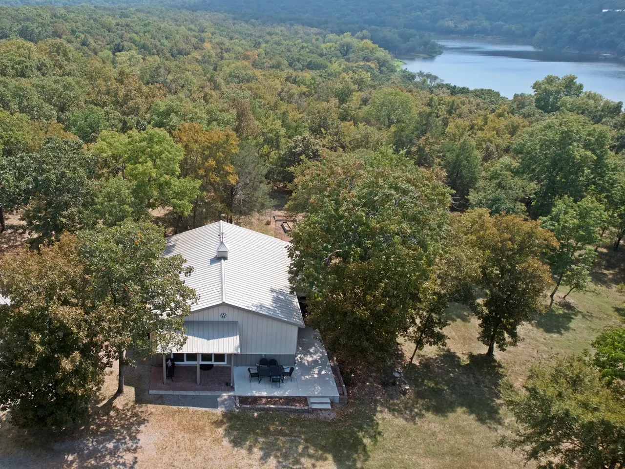 Front exterior — 20005 Hwy 80, Hulbert, OK 74441
