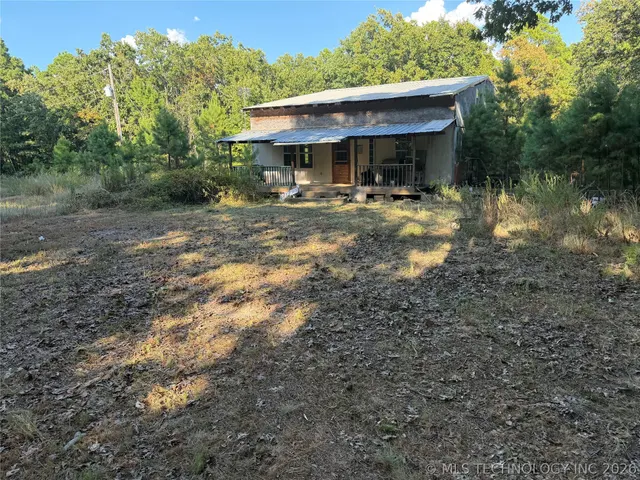 Photo 5 — 16508 Round Mtn, Howe, OK 74940