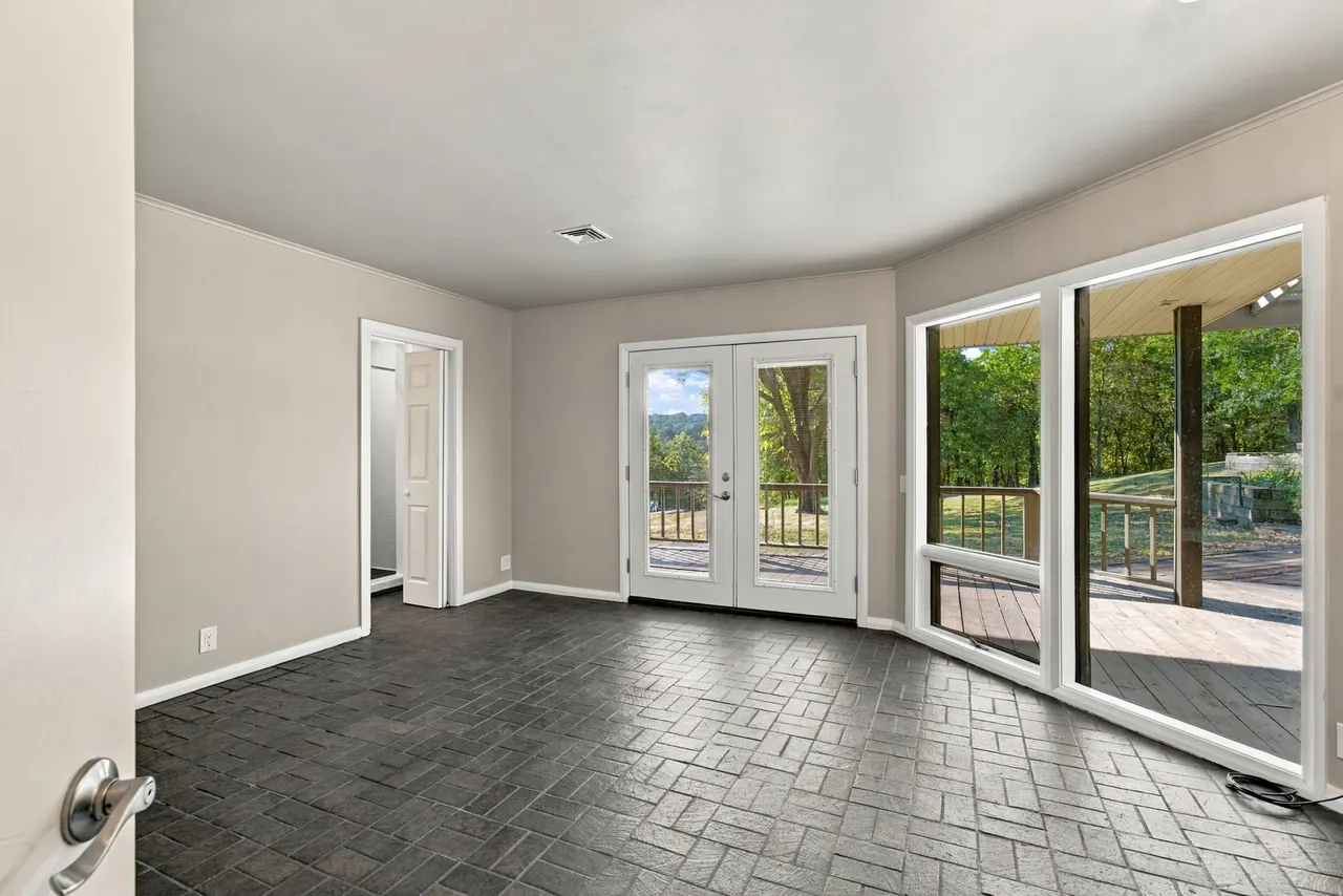 Photo 17 — 929 Barker Creek Drive, Sand Springs, OK 74063