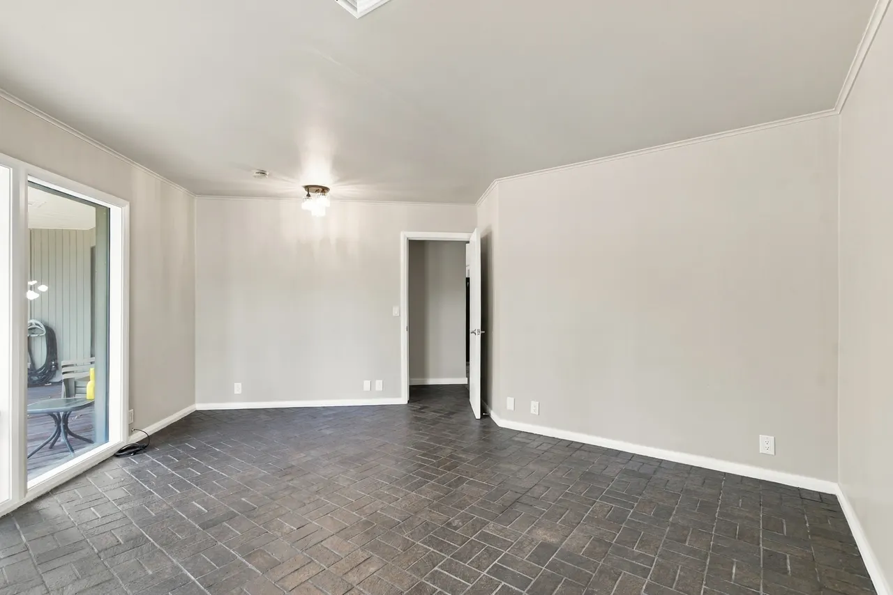 Photo 18 — 929 Barker Creek Drive, Sand Springs, OK 74063
