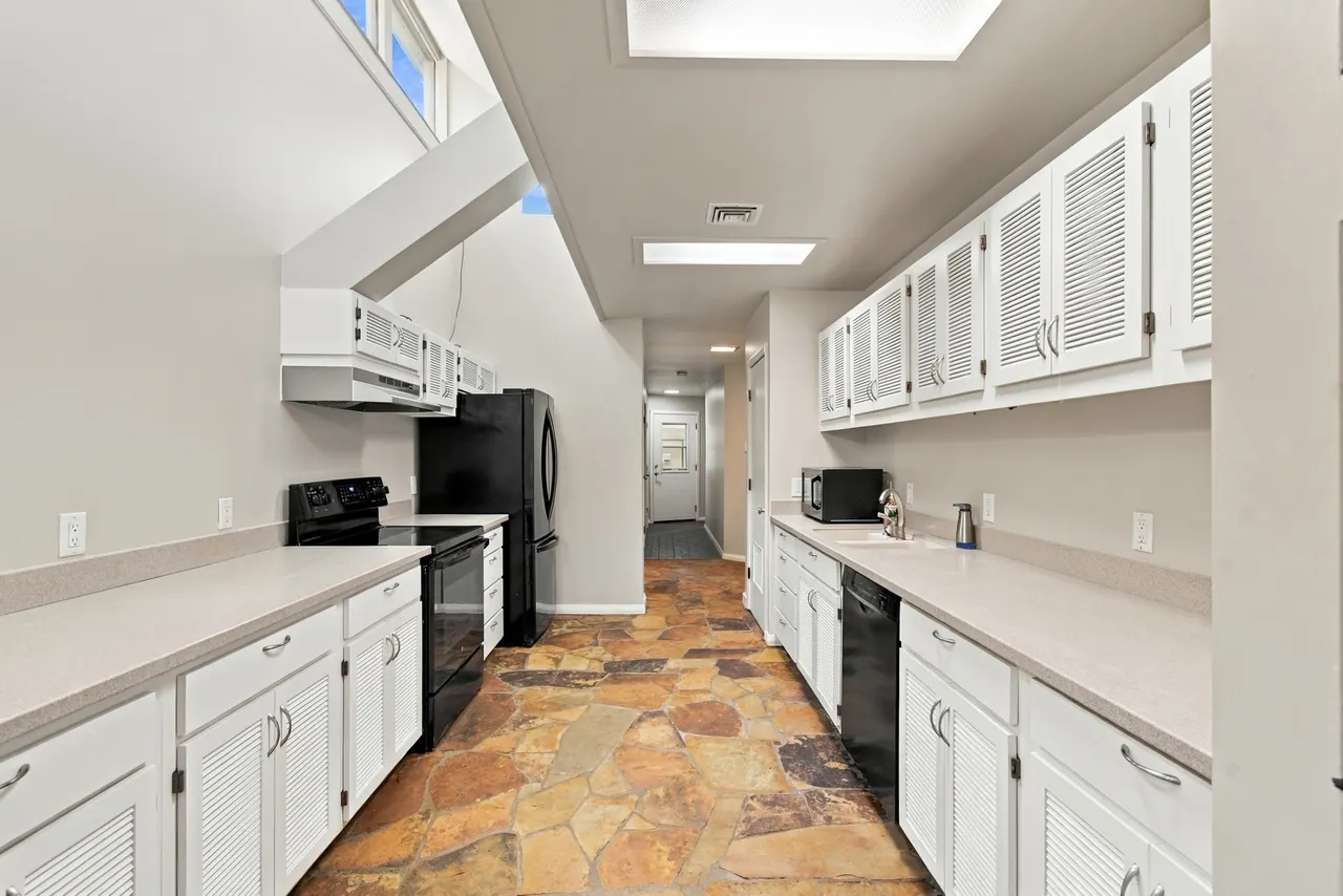 Photo 12 — 929 Barker Creek Drive, Sand Springs, OK 74063