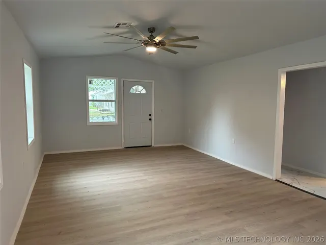 Photo 3 — 1402 Cherry Street, Muskogee, OK 74403