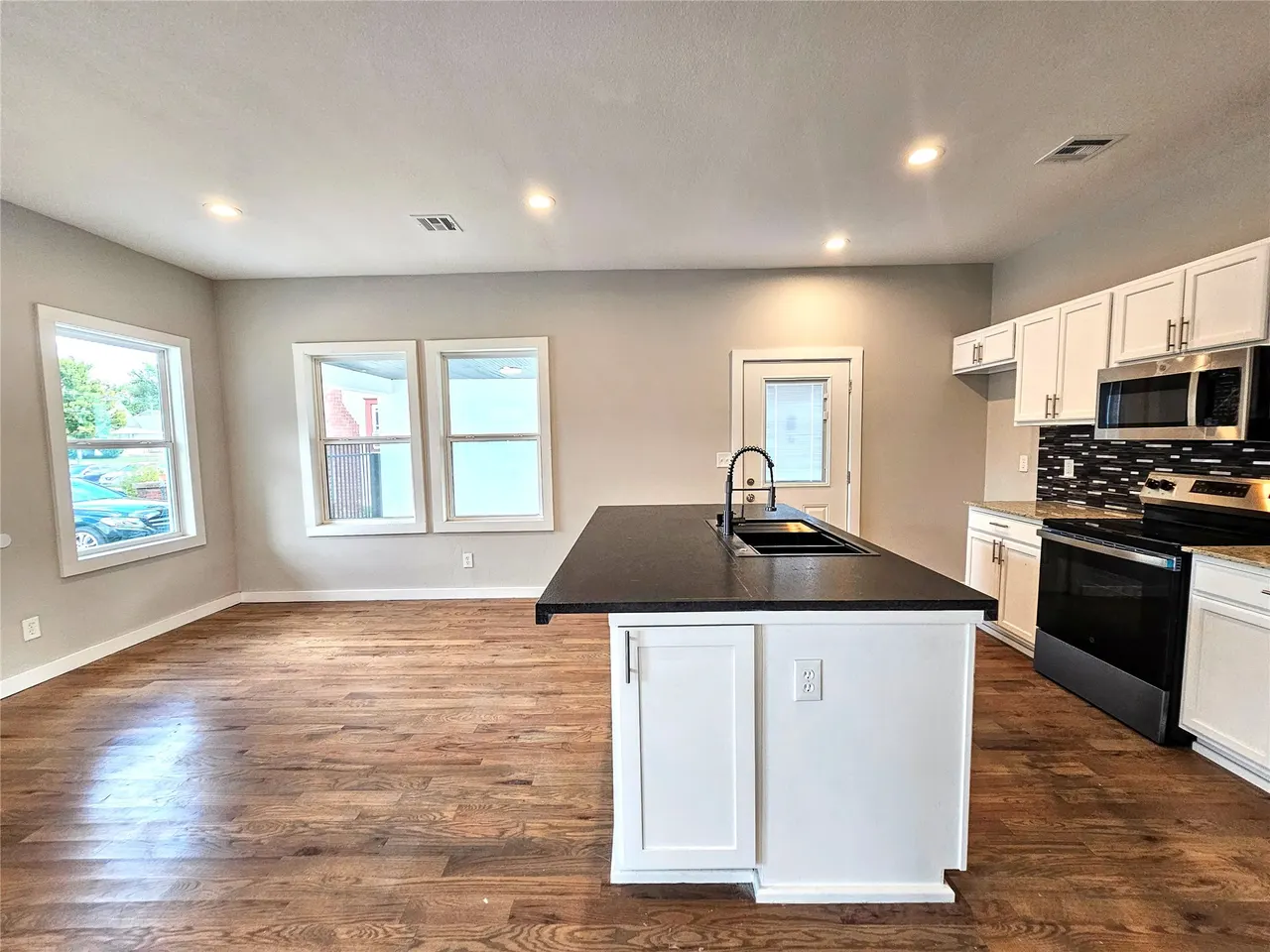 Photo 45 — 208 S Harvard Avenue, Tulsa, OK 74112