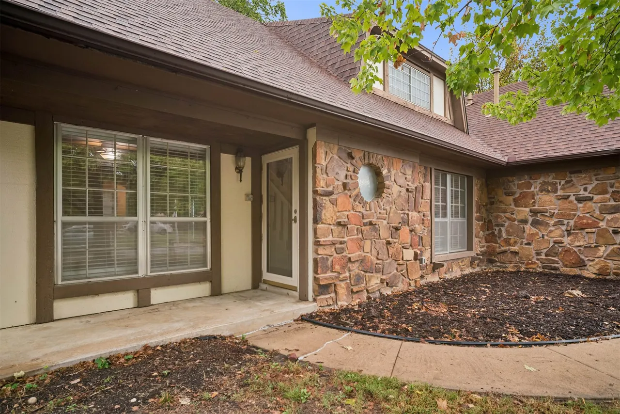 Photo 3 — 2524 S 96th East EastPlace, Tulsa, OK 74129