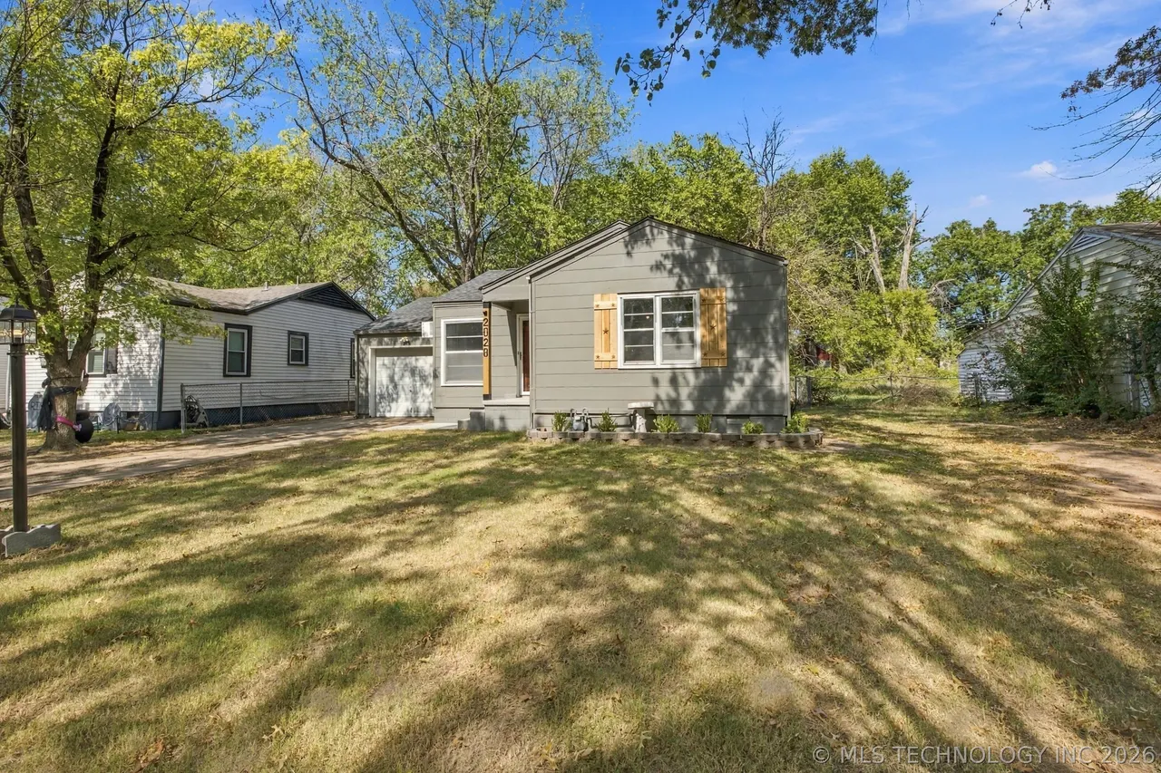 Photo 2 — 2028 Haskell Boulevard, Muskogee, OK 74403