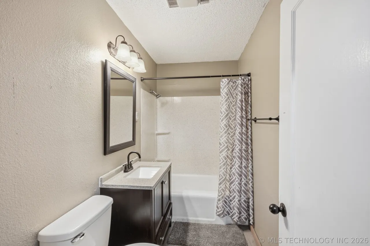 Photo 13 — 2028 Haskell Boulevard, Muskogee, OK 74403
