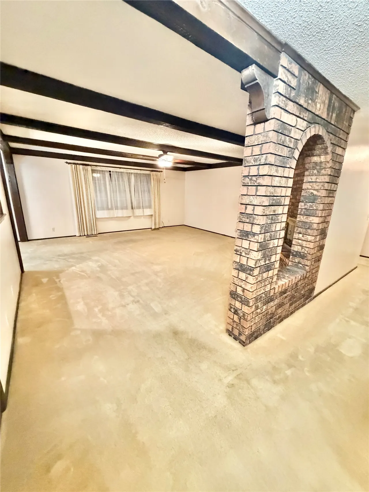 Photo 9 — 415 N Gum Street, Jenks, OK 74037