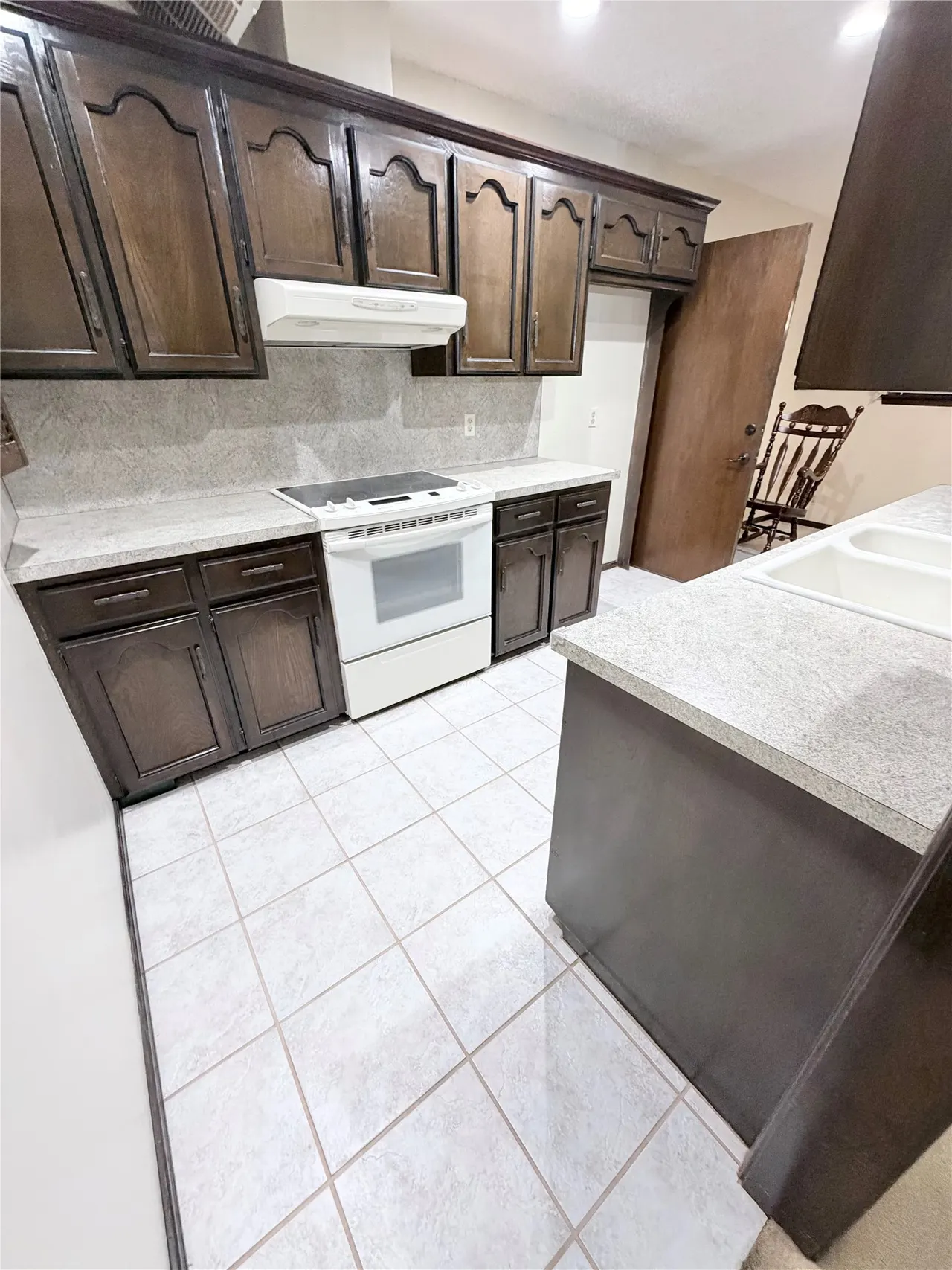 Photo 21 — 415 N Gum Street, Jenks, OK 74037