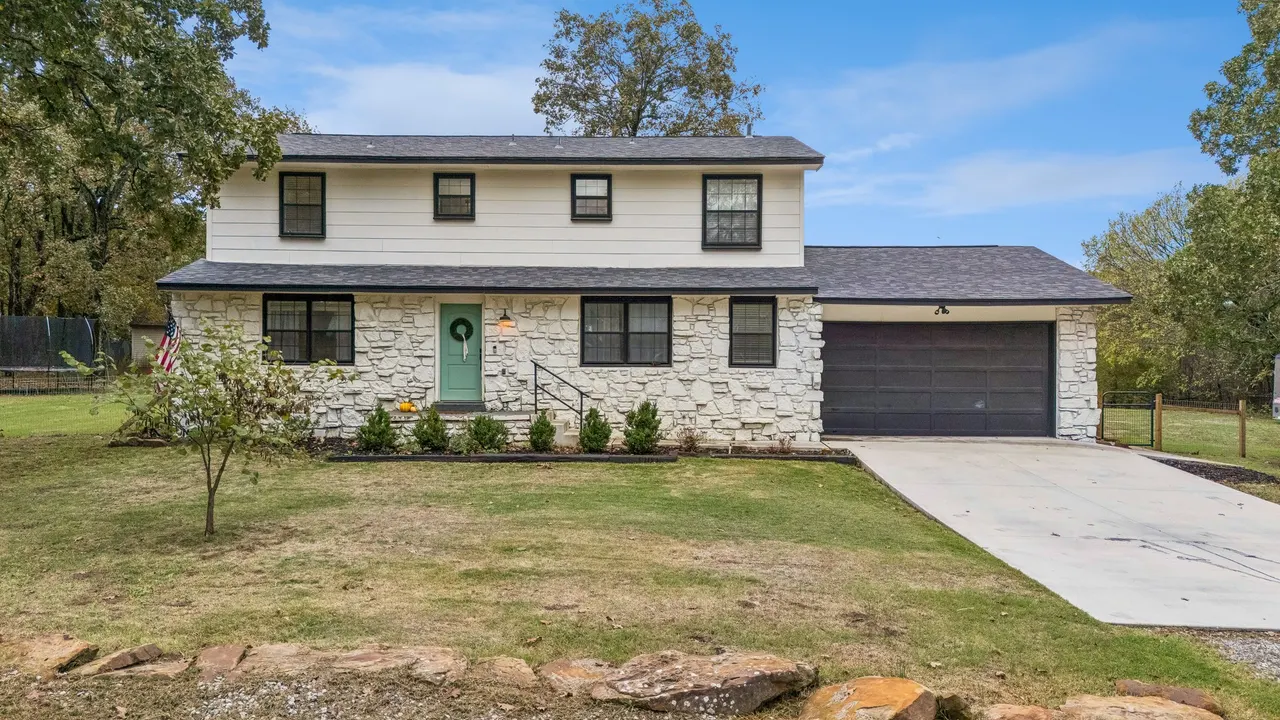 Front exterior — 13106 E 205th Street S, Bixby, OK 74008