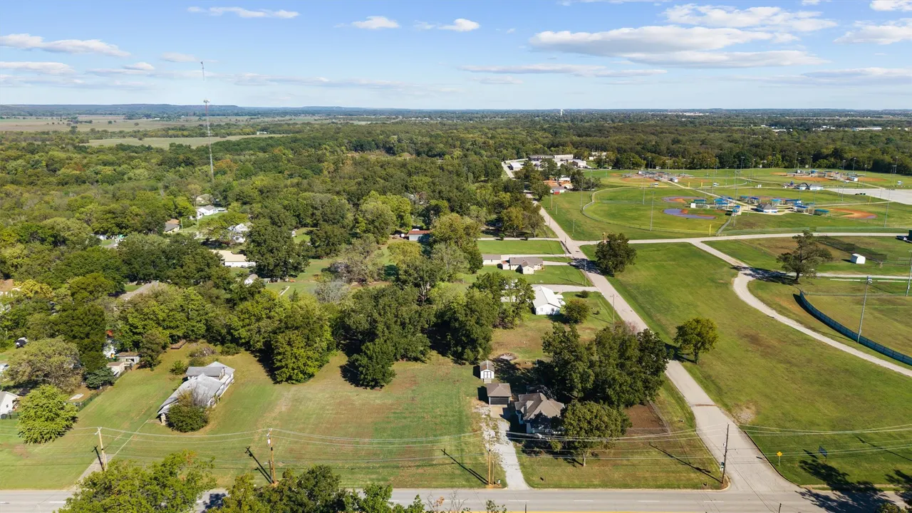 Photo 40 — 2520 E Tuxedo Boulevard, Bartlesville, OK 74006