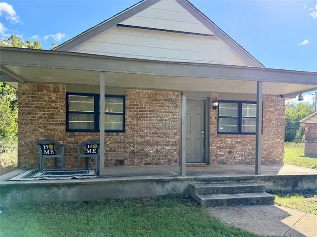 Photo 6 — 1217 E Cherry Street, Cushing, OK 74023