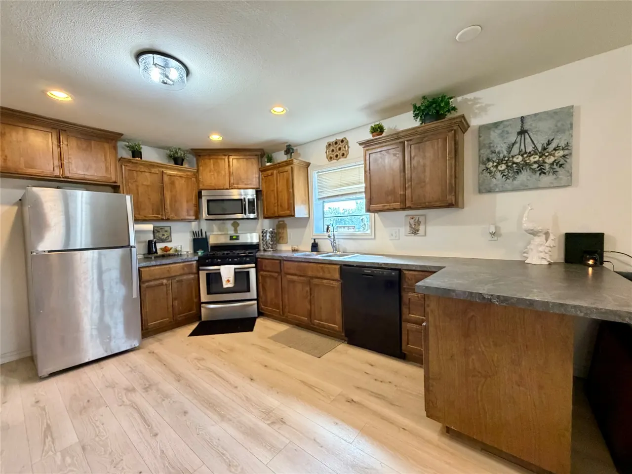 Photo 10 — 1217 E Cherry Street, Cushing, OK 74023