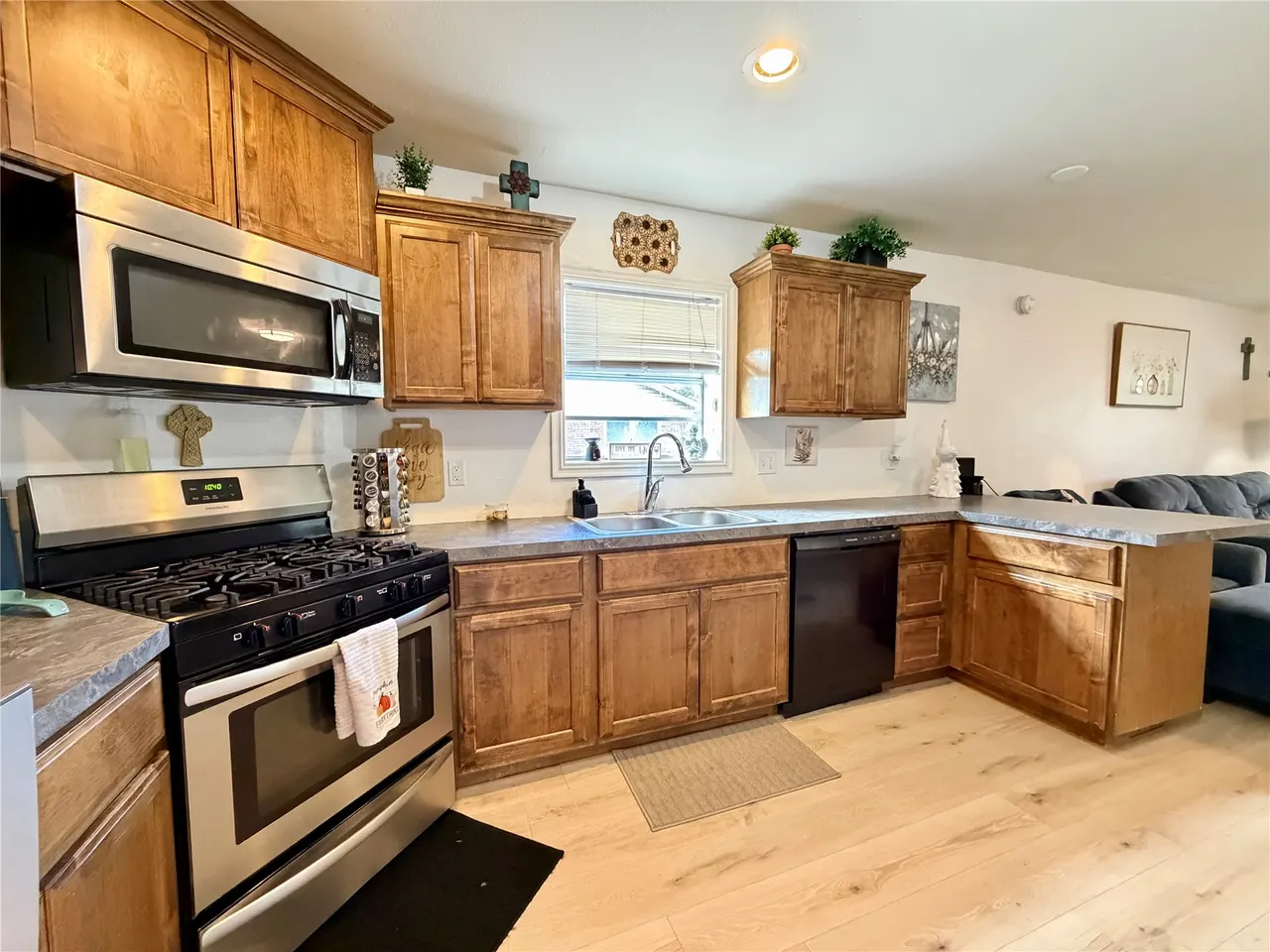Photo 3 — 1217 E Cherry Street, Cushing, OK 74023