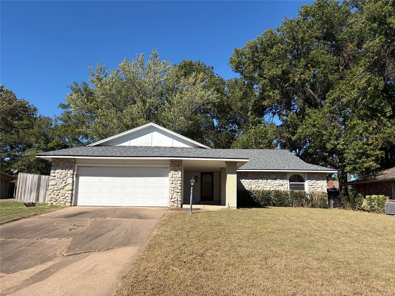 Front exterior — 6705 E 75th Street, Tulsa, OK 74133