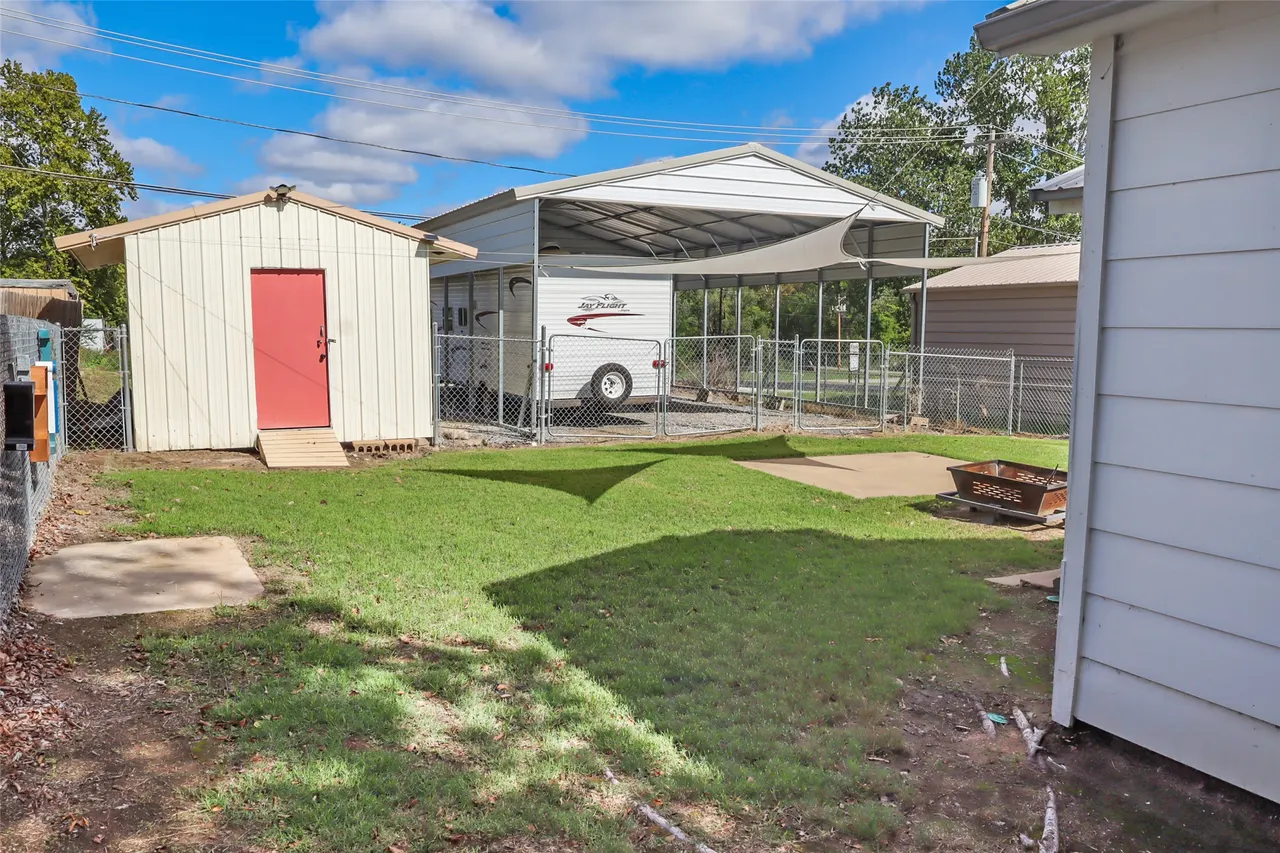 Photo 7 — 424 Rock Avenue, Eufaula, OK 74432