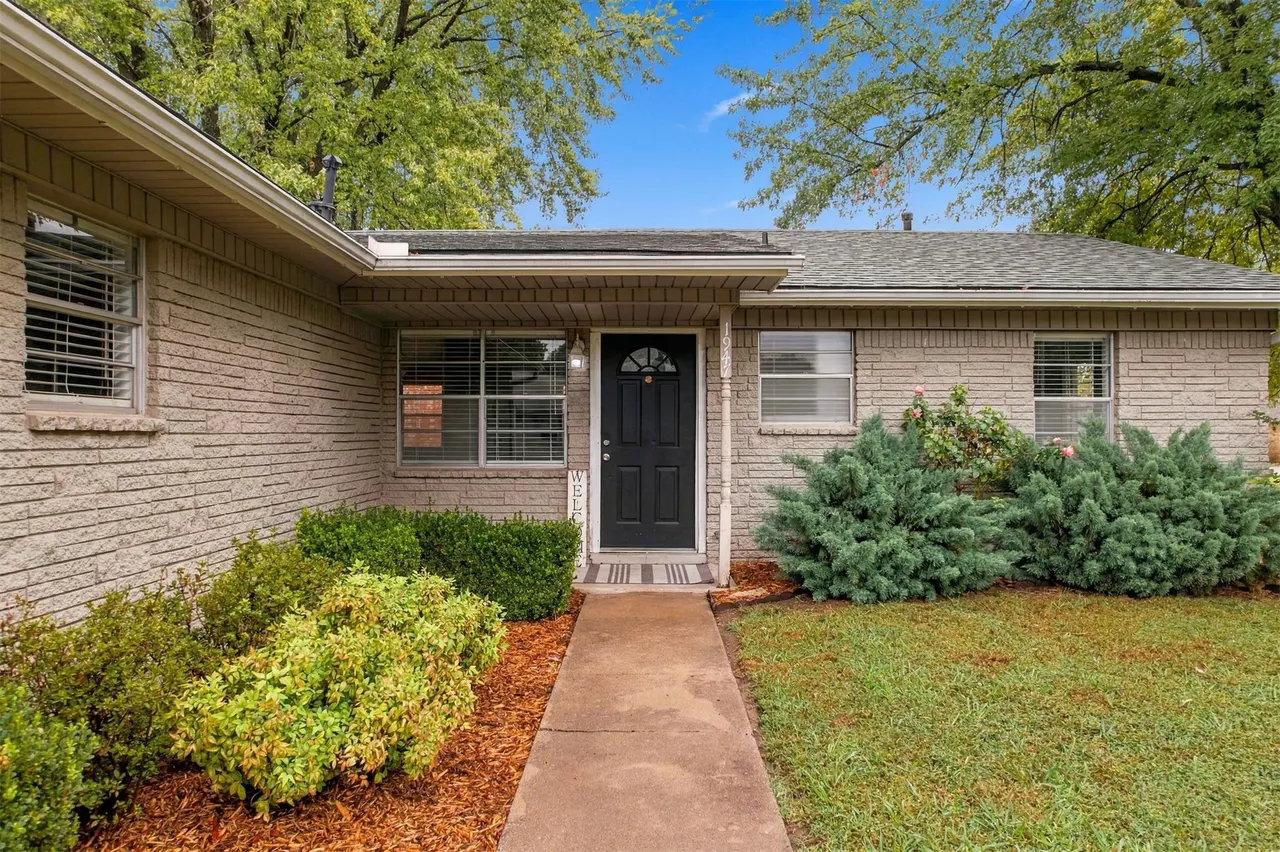 Photo 3 — 1947 S Fern Avenue, Broken Arrow, OK 74012
