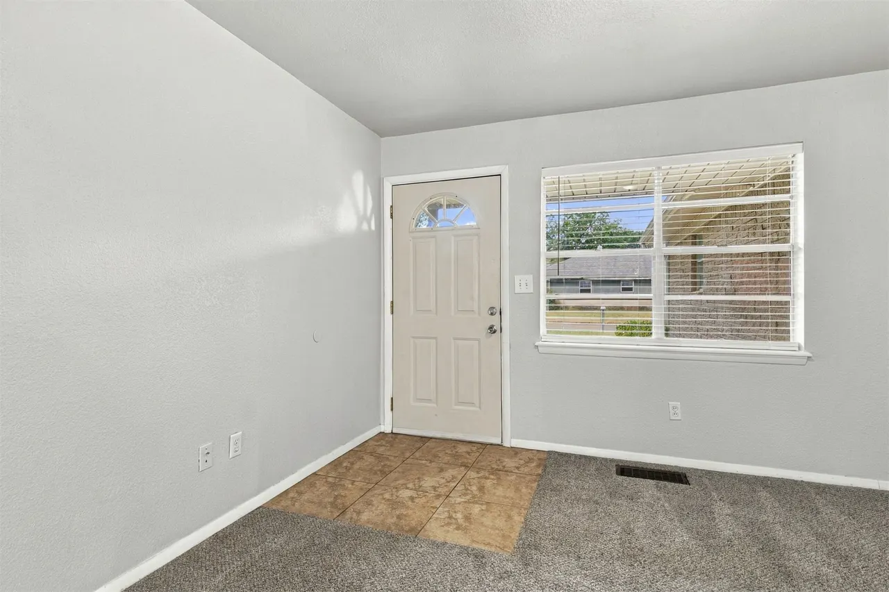 Photo 6 — 1947 S Fern Avenue, Broken Arrow, OK 74012