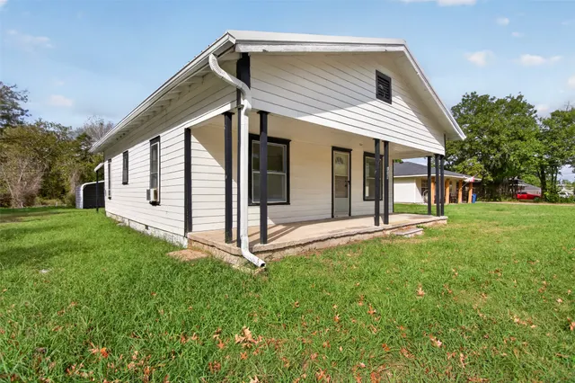 Photo 3 — 116 S Elliott Street, Pryor, OK 74361