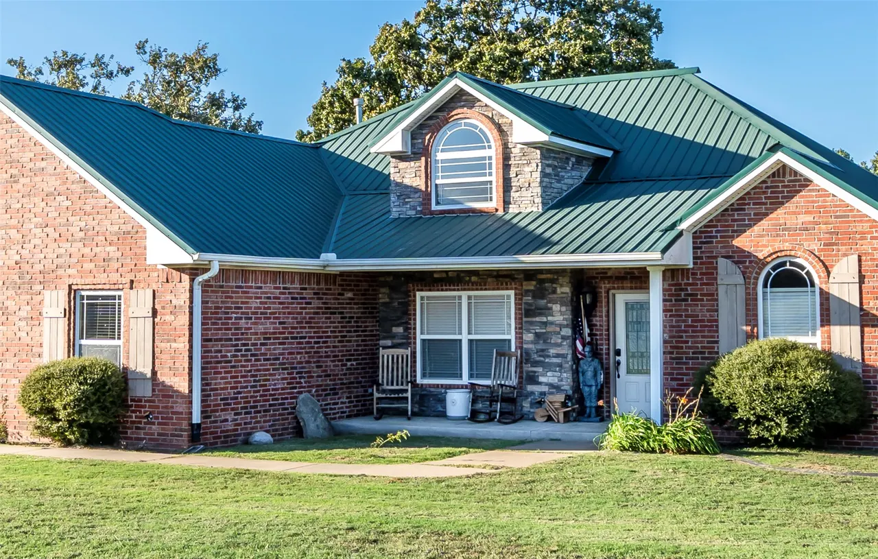 Photo 7 — 473339 E 660 Road, Watts, OK 74964
